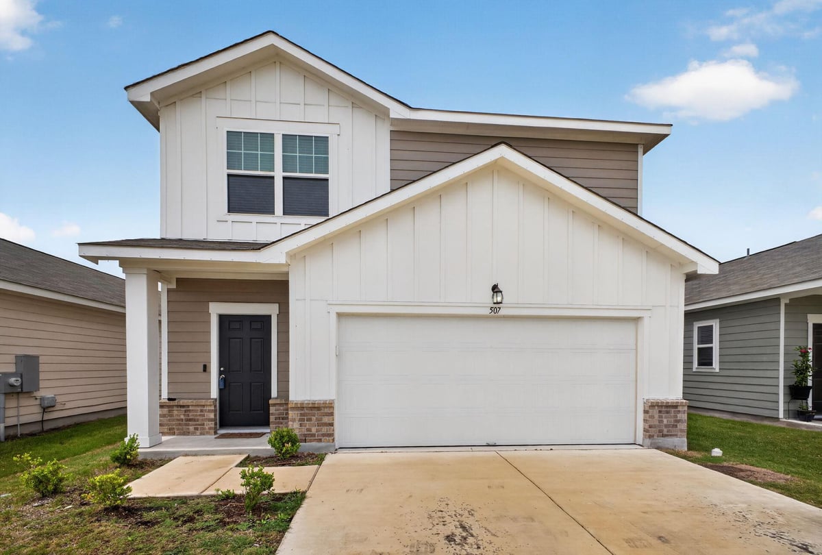 View 507 Red Fish LN in Cottonwood Farms 507 Red Fish LN - front exterior - Luxury home in Cottonwood Farms, Hutto, TX