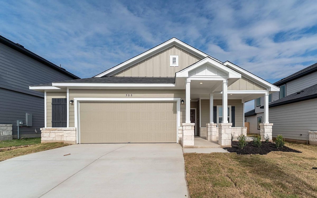 View 508 Bobcat Creek Dr in Hunters Glen 508 Bobcat Creek Dr - front exterior - Luxury home in Hunters Glen, Jarrell, TX