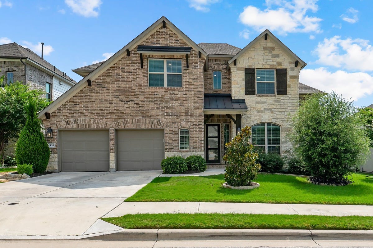 508 Hidden Creek WAY - front exterior - Luxury home in Teravista Sec 401 Ph 2, Georgetown, TX