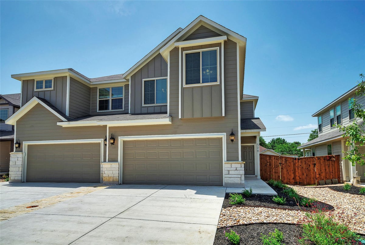 508 High Tech DR Unit #B - property photo 1 - Luxury home in Old Mill Xing Twnhms Condo Bld, Georgetown, TX