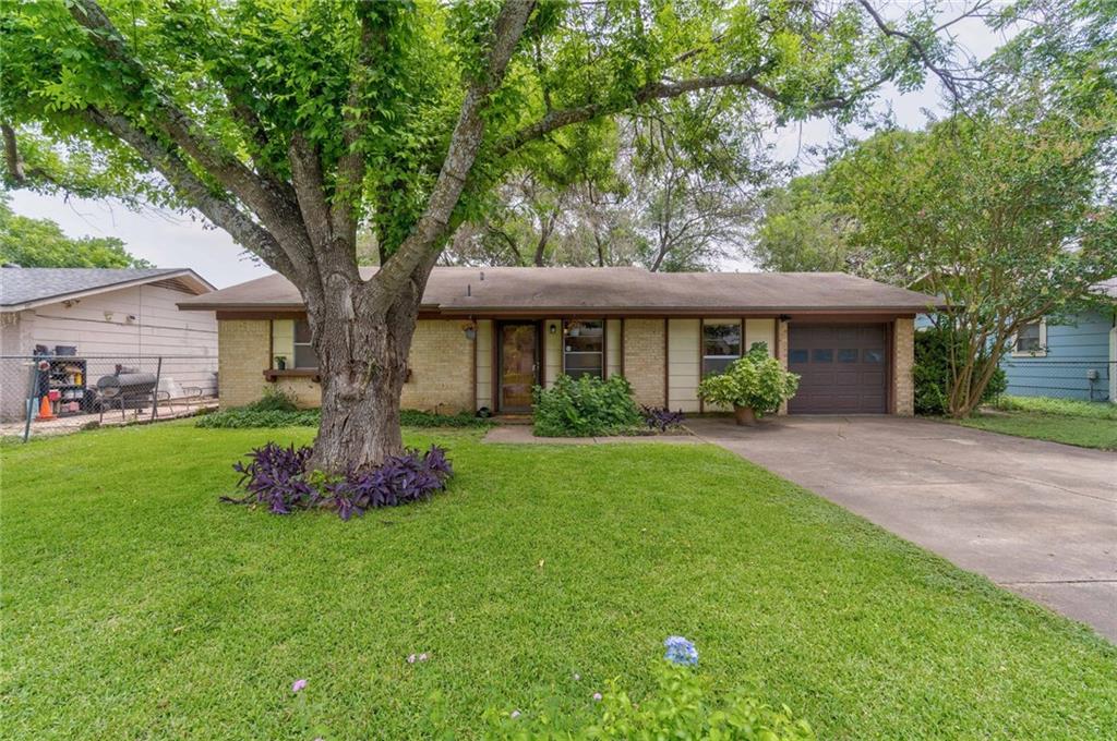 View 509 Westmorland Dr in Greenwood Hills Sec 06 509 Westmorland Dr - front exterior - Luxury home in Greenwood Hills Sec 06, Austin, TX