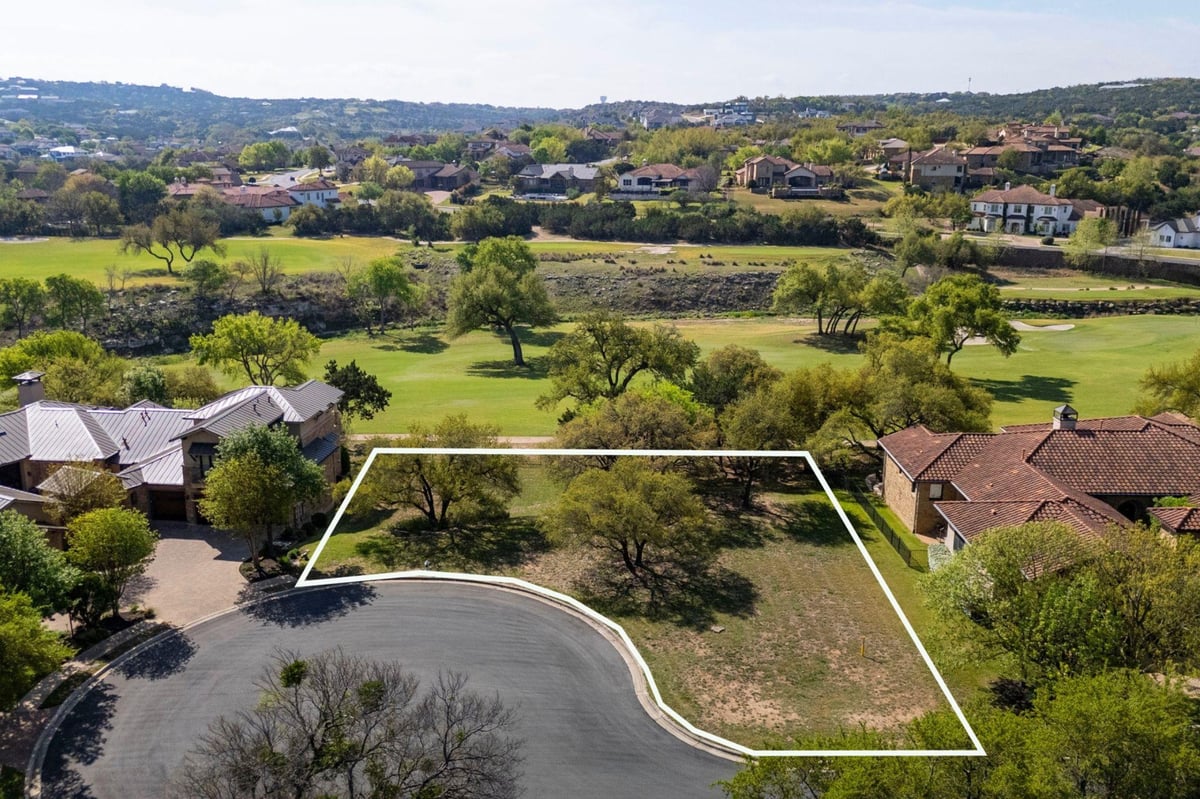 510 Black Wolf Run - front exterior - Luxury lot in Flintrock At Hurst Creek Ph 04, Austin, TX