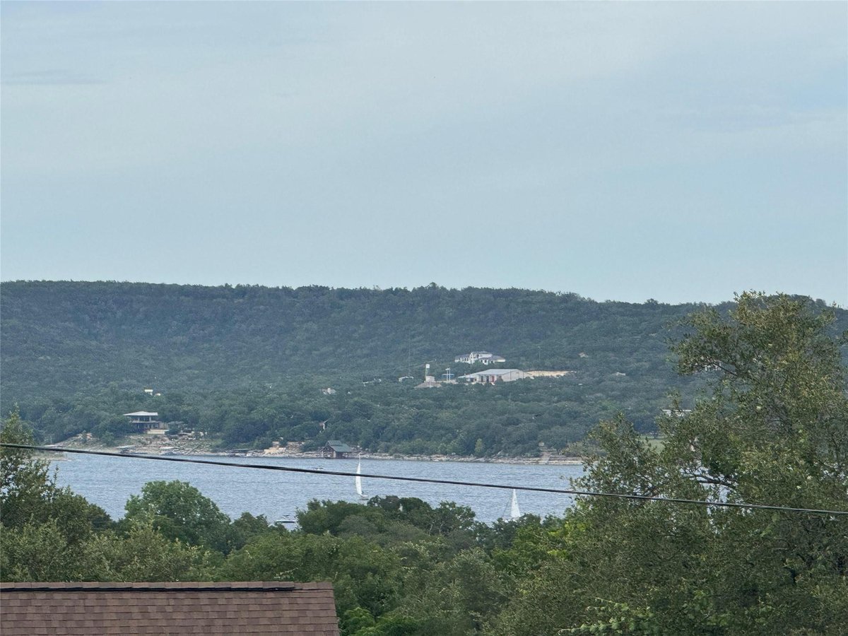 View 5103 Weletka DR in McCormick Mountain Sub Ph 3 5103 Weletka DR - property photo 1 - Luxury lot in McCormick Mountain Sub Ph 3, Austin, TX
