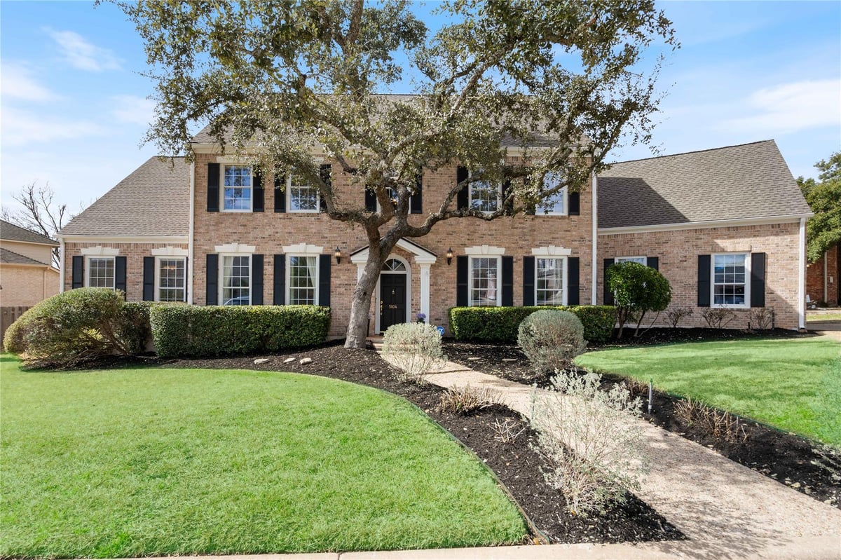 View 5104 Hadle Cv in River Place Sec 06 5104 Hadle Cv - front exterior - Luxury home in River Place Sec 06, Austin, TX