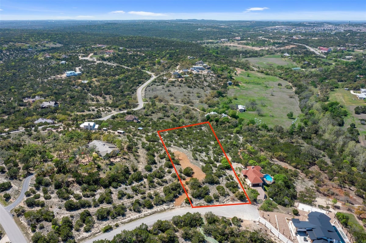 View 5106 Long Arrow Cyn in Homestead Sec 04 The Rep 5106 Long Arrow Cyn - front exterior - Luxury lot in Homestead Sec 04 The Rep, Austin, TX