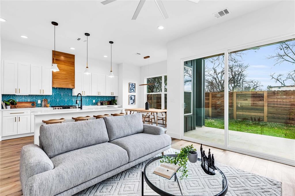 View 5109 Glissman Rd Unit #1 in Glissman Sub 5109 Glissman Rd Unit #1 - property photo 1 - Luxury home in Glissman Sub, Austin, TX