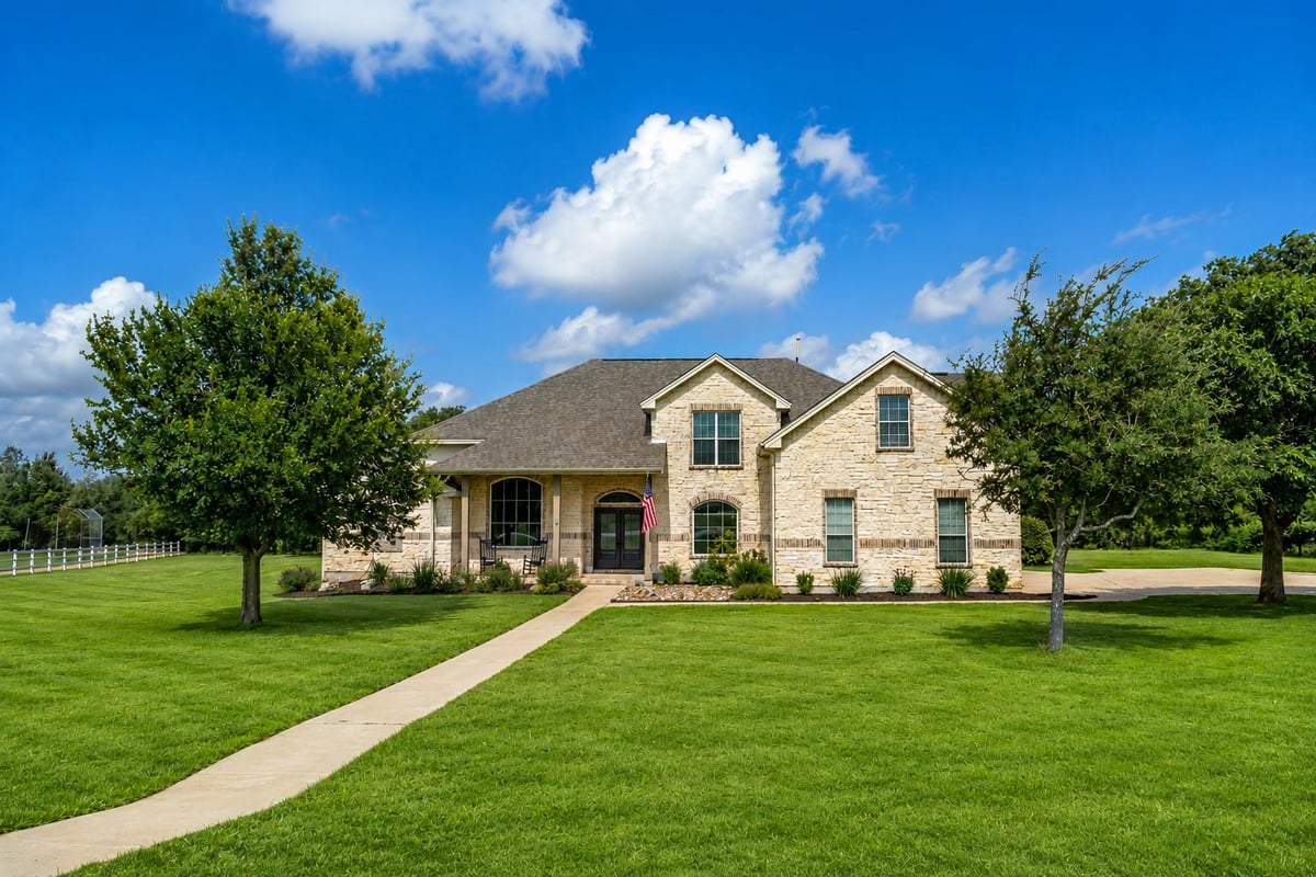 View 511 Broken Lance DR in Hidden Spgs Ranch 511 Broken Lance DR - front exterior - Luxury home in Hidden Spgs Ranch, Dripping Springs, TX