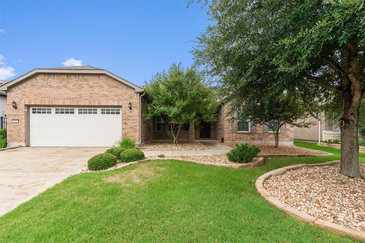View 511 Davis Mountain CIR in Sun City Texas Pud Nbrhd 59 511 Davis Mountain CIR - front exterior - Luxury home in Sun City Texas Pud Nbrhd 59, Georgetown, TX