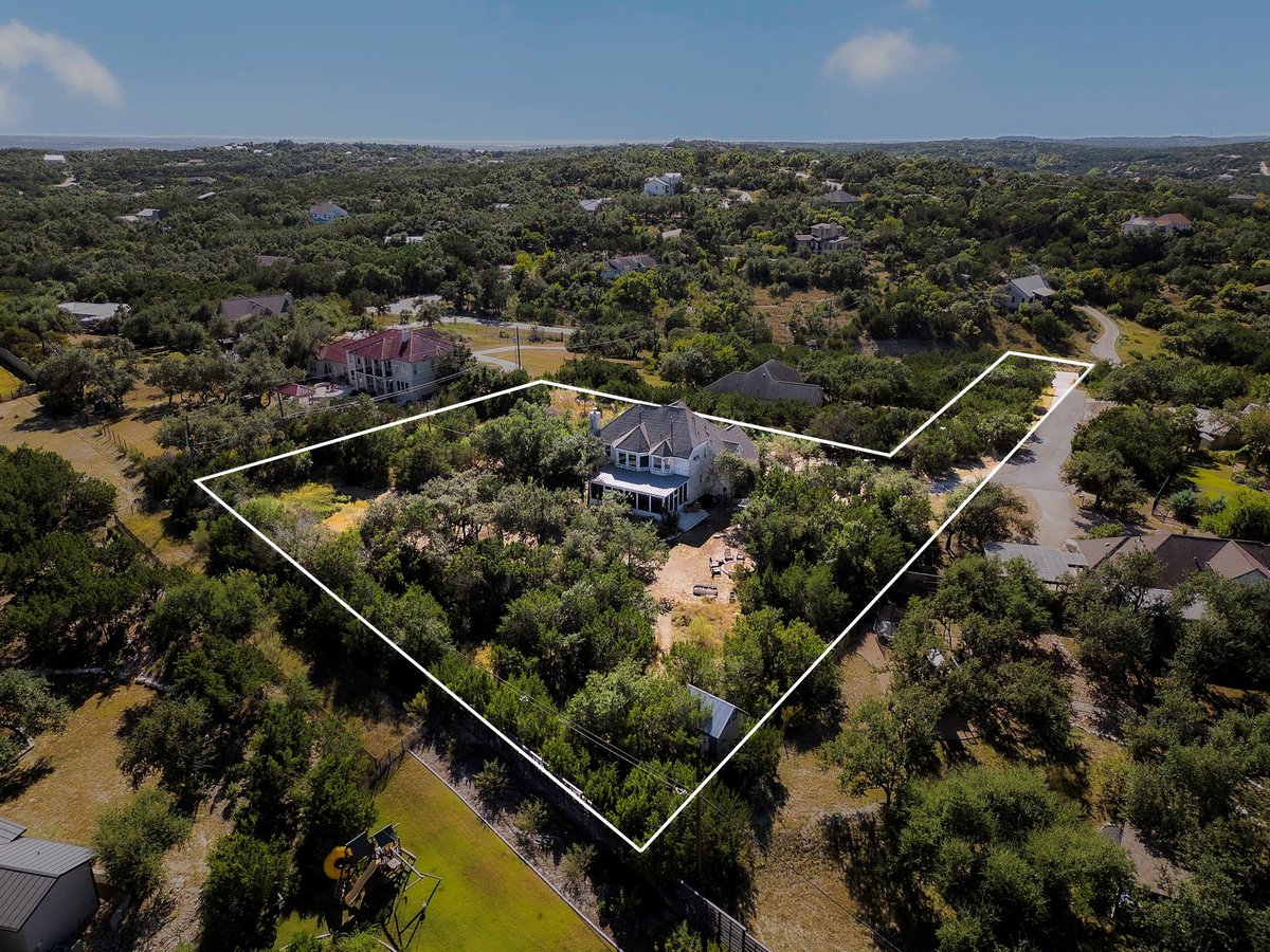 View 5111 Great Divide Dr in Homestead Sec 03 5111 Great Divide Dr - property photo 1 - Luxury home in Homestead Sec 03, Bee Cave, TX