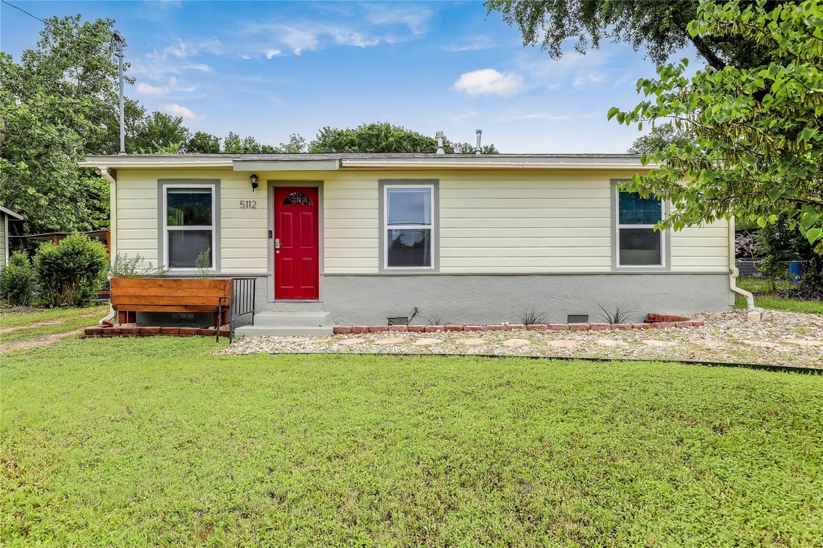 View 5112 Heflin LN in Flournoy & Schorre 5112 Heflin LN - front exterior - Luxury home in Flournoy & Schorre, Austin, TX