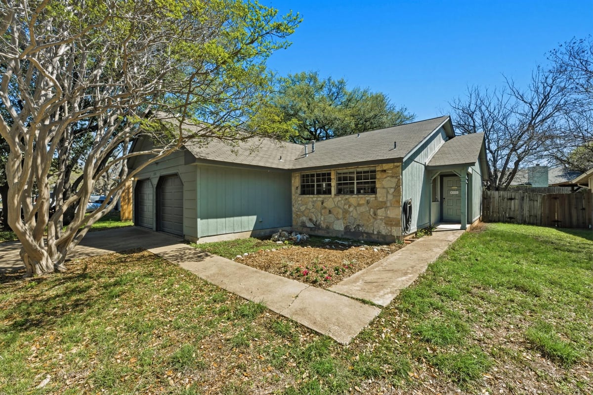 View 5116 Ganymede DR in Milwood Sec 11 5116 Ganymede DR - property photo 1 - Luxury home in Milwood Sec 11, Austin, TX