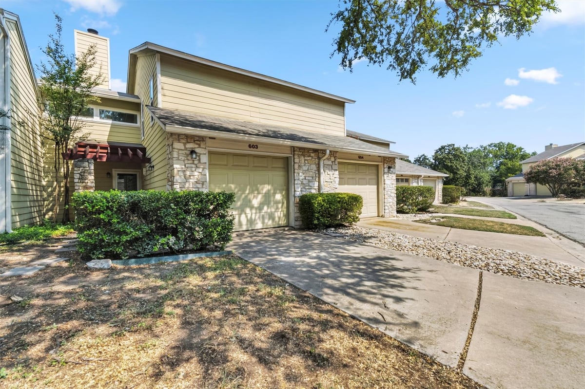 View 512 Eberhart LN Unit #603 in Austin 512 Eberhart LN Unit #603, photo 1, Austin, Austin, TX