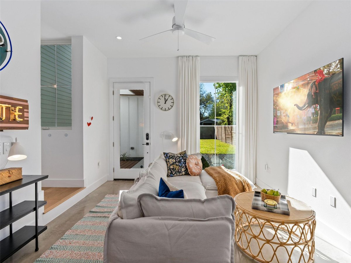 Primary bedroom at 512 Sacramento Dr Unit #A - 3 bed 3 bath home