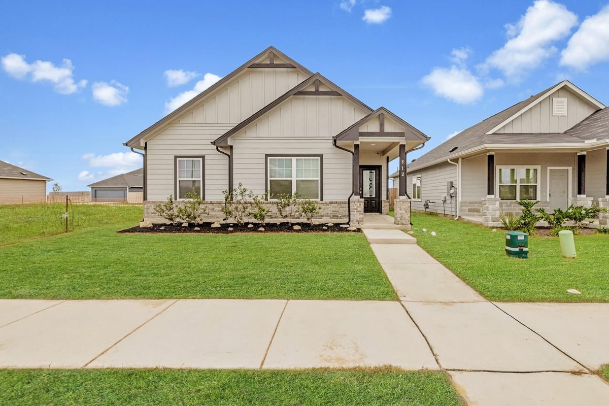 View 512 Timber Brook Dr in Brooklands Sec 6 512 Timber Brook Dr - front exterior - Luxury home in Brooklands Sec 6, Hutto, TX