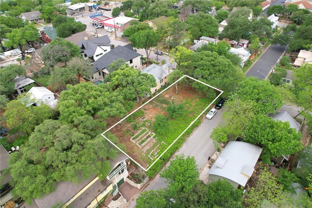 View 513 Deep Eddy Ave in Deep Eddy 513 Deep Eddy Ave - property photo 1 - Luxury lot in Deep Eddy, Austin, TX