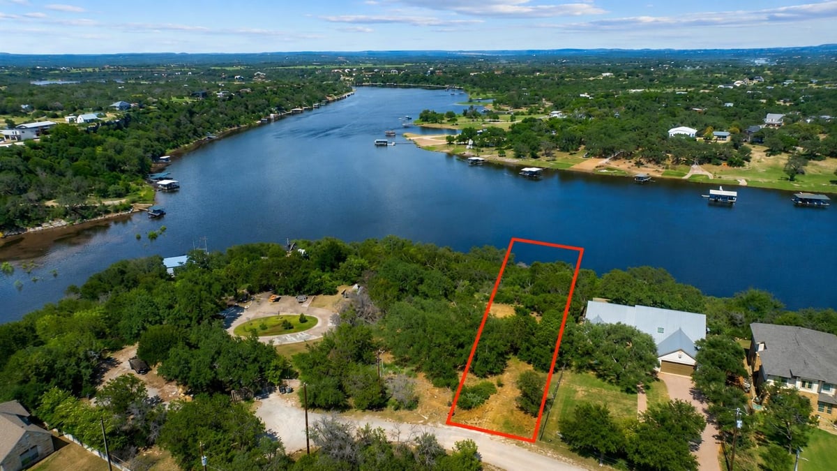 View 513 Nomad DR in Paleface Lake Country Estates 513 Nomad DR - front exterior - Luxury lot in Paleface Lake Country Estates, Spicewood, TX