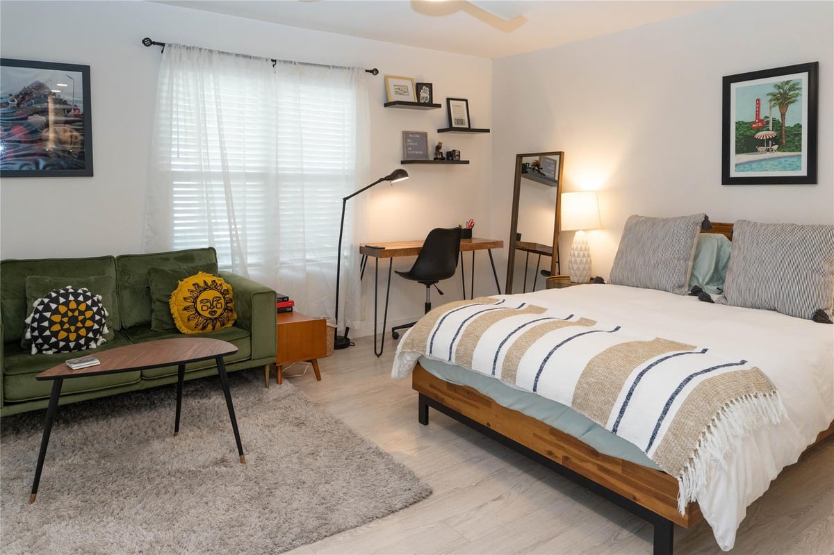 View 513 Pecan Grove RD Unit #101 in Fairview Park 513 Pecan Grove RD Unit #101 - property photo 1 - Luxury home in Fairview Park, Austin, TX
