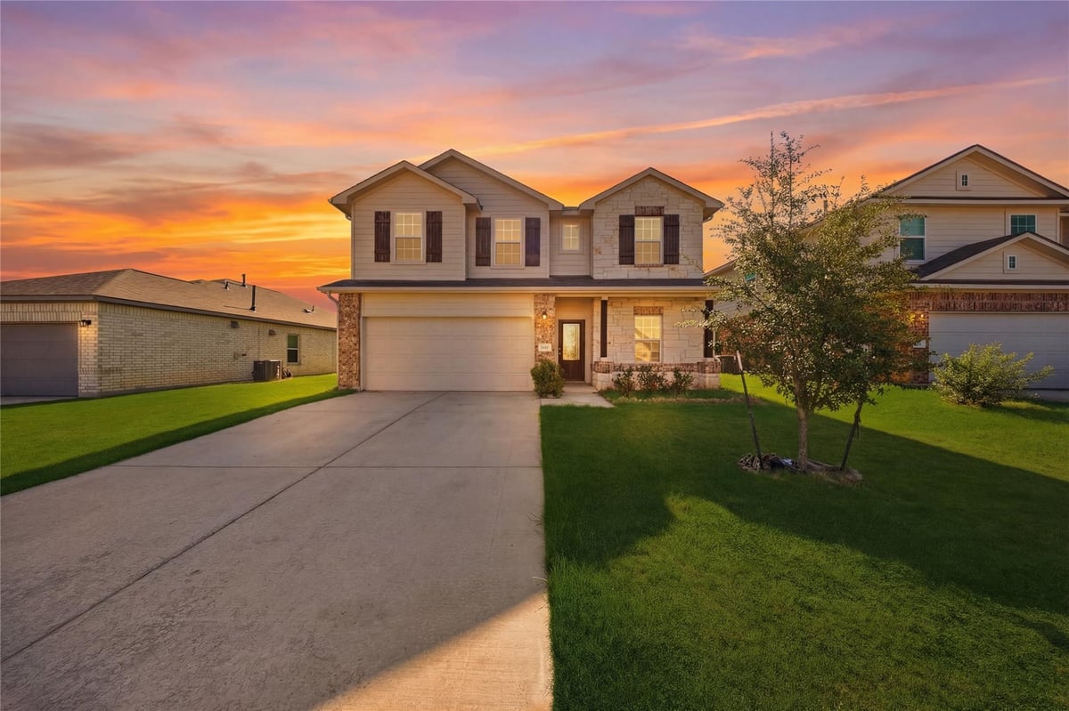 View 513 Warlander Way in Saddlecreek 513 Warlander Way - front exterior - Luxury home in Saddlecreek, Georgetown, TX