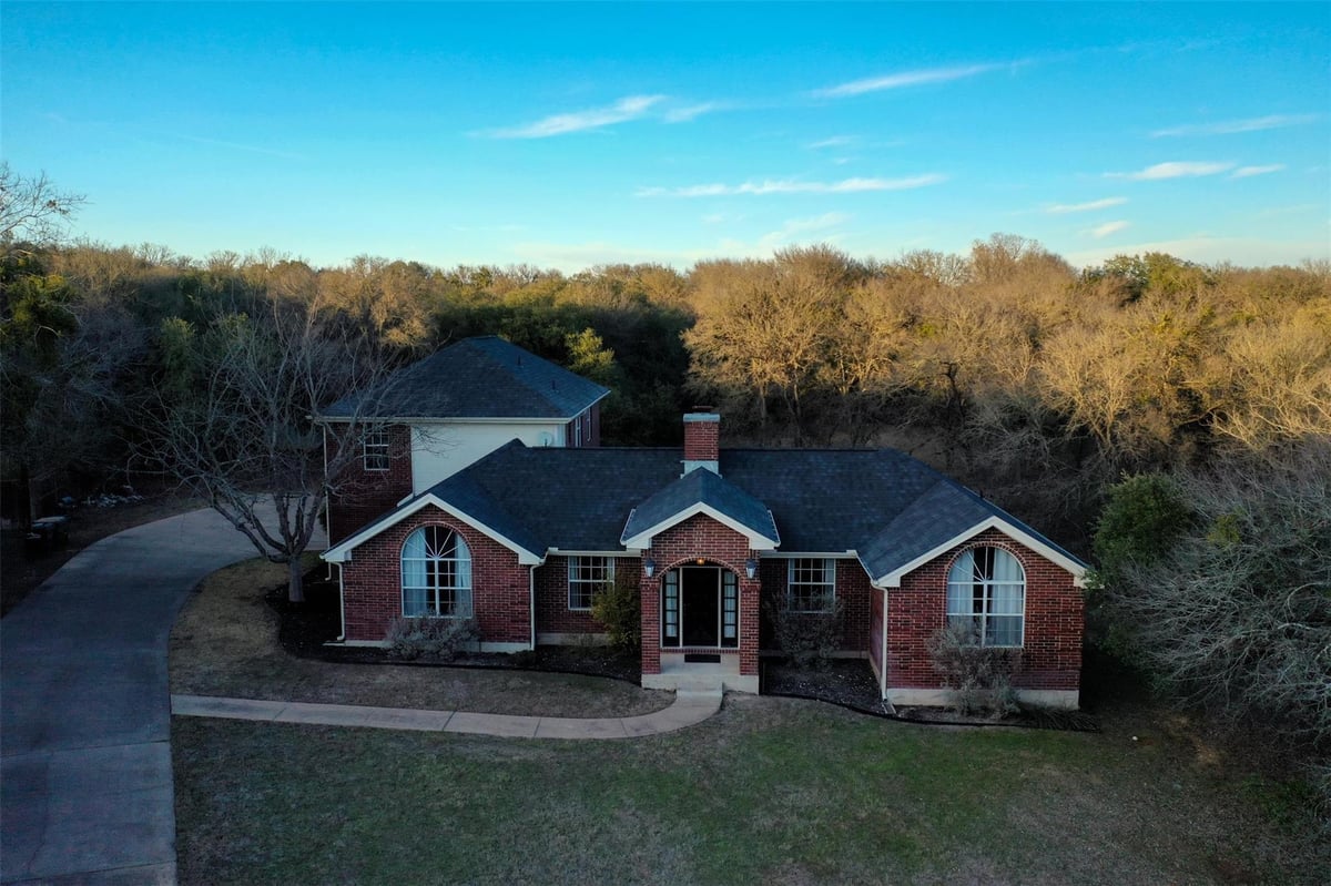 View 514 Duncan Dr in Willow Creek 6 514 Duncan Dr - front exterior - Luxury home in Willow Creek 6, San Marcos, TX