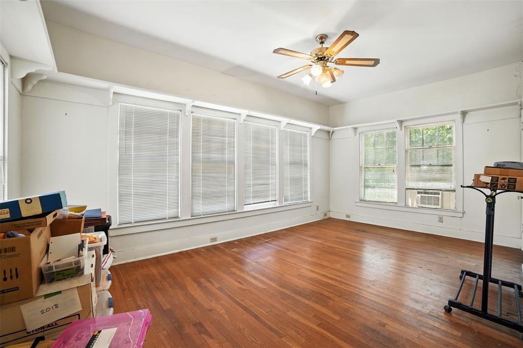 Bathroom at 514 S Main St - 3 bed 1 bath home