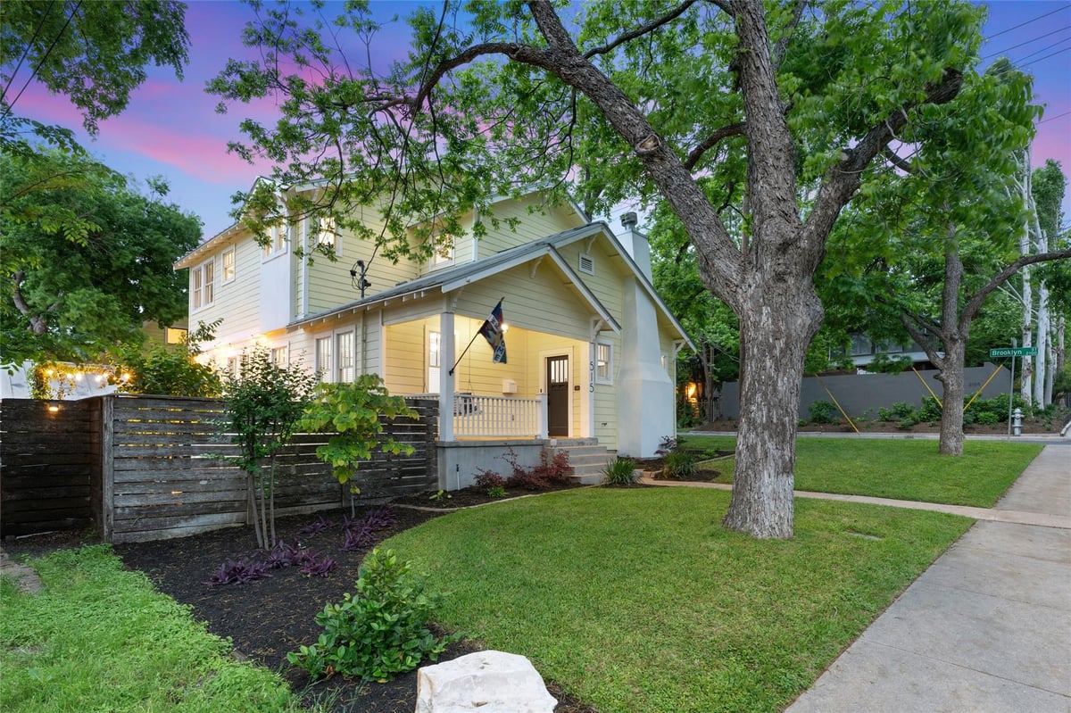 View 515 Leland ST in Pleasant View Add 515 Leland ST - front exterior - Luxury home in Pleasant View Add, Austin, TX
