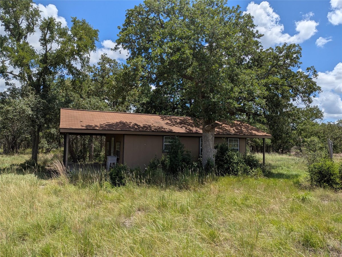 Bathroom at 5165 Lone Man Mountain Rd - Rolling Oaks, Wimberley, TX