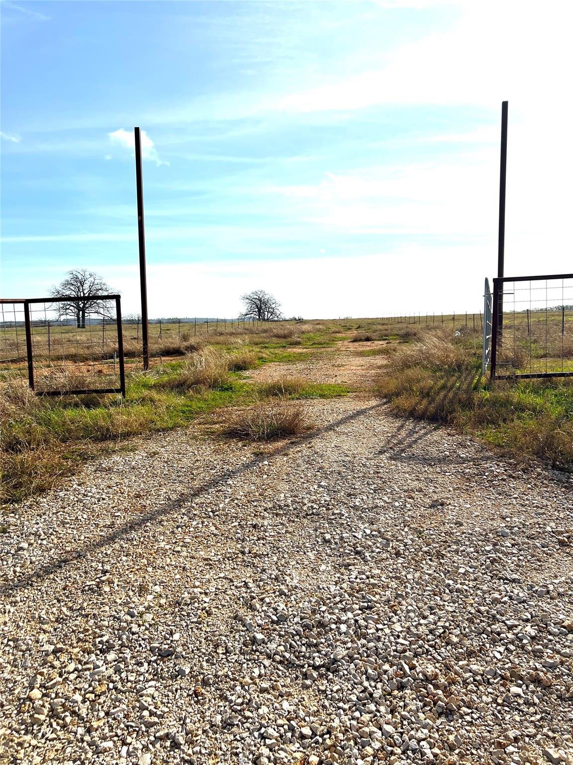 View 5165 Tenney Creek Rd in Deer Creek Ranch 5165 Tenney Creek Rd - front exterior - Luxury lot in Deer Creek Ranch, Luling, TX