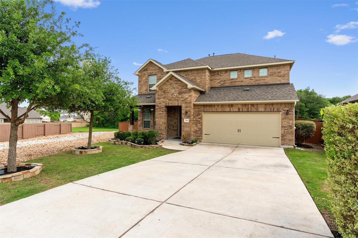 View 5165 Veranda Ter in Vizcaya (Traditions) 5165 Veranda Ter - front exterior - Luxury home in Vizcaya (Traditions), Round Rock, TX