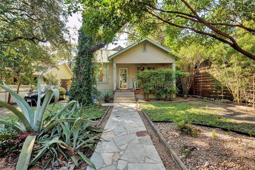 View 517 Pecan Grove RD in Woodlawn Add 517 Pecan Grove RD - property photo 1 - Luxury home in Woodlawn Add, Austin, TX