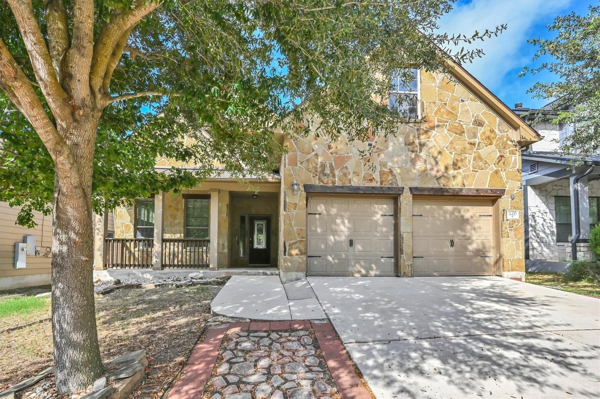 View 520 Brook Shadow in CHARLESTON PARKE 520 Brook Shadow - property photo 1 - Luxury home in CHARLESTON PARKE, Cibolo, TX