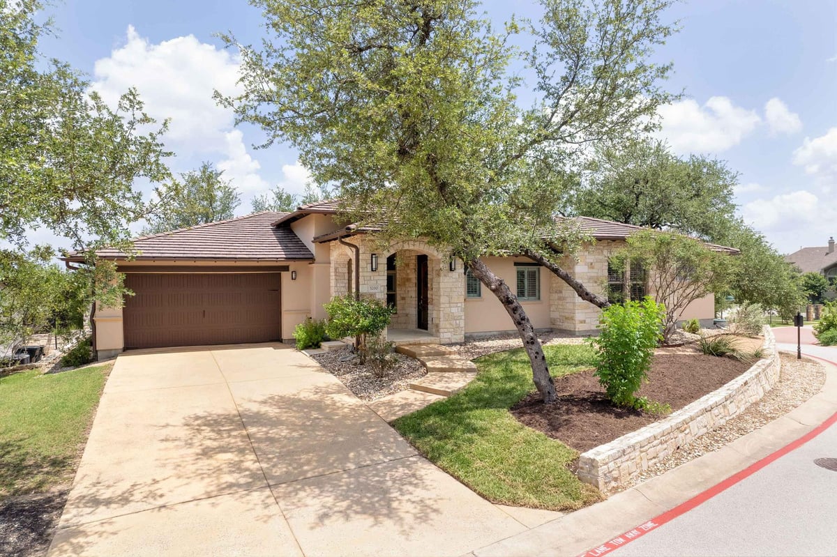 5200 Patagonia Pass - front exterior - Luxury home in Canyonside at Falconhead West, Austin, TX