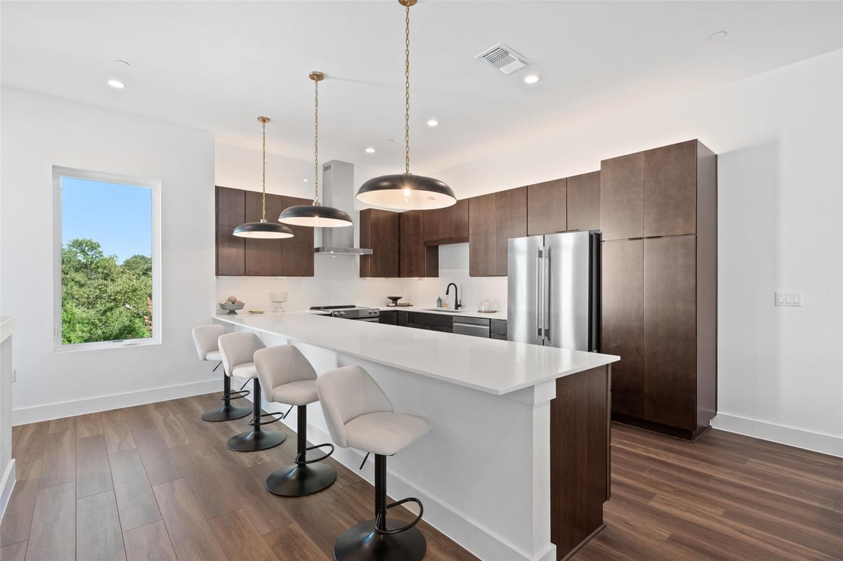 View 5201 E Martin Luther King Jr BLVD Unit #7103 in Austin 5201 E Martin Luther King Jr BLVD Unit #7103 - property photo 1 - Luxury home in Austin, Austin, TX