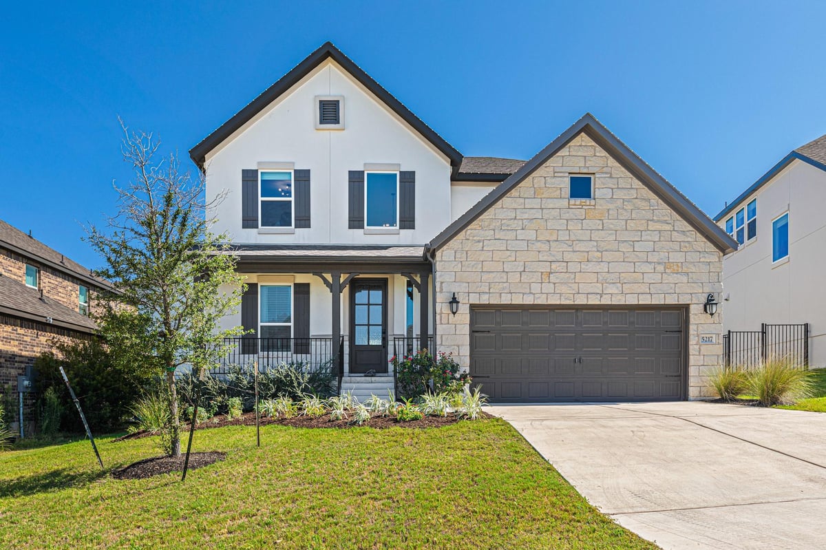 View 5217 Cosenza TRCE in Travisso 5217 Cosenza TRCE - front exterior - Luxury home in Travisso, Leander, TX