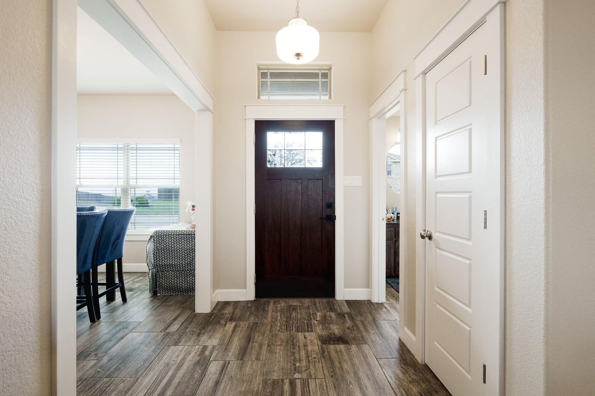 Bathroom at 522 Skyline Dr - 4 bed 2 bath home
