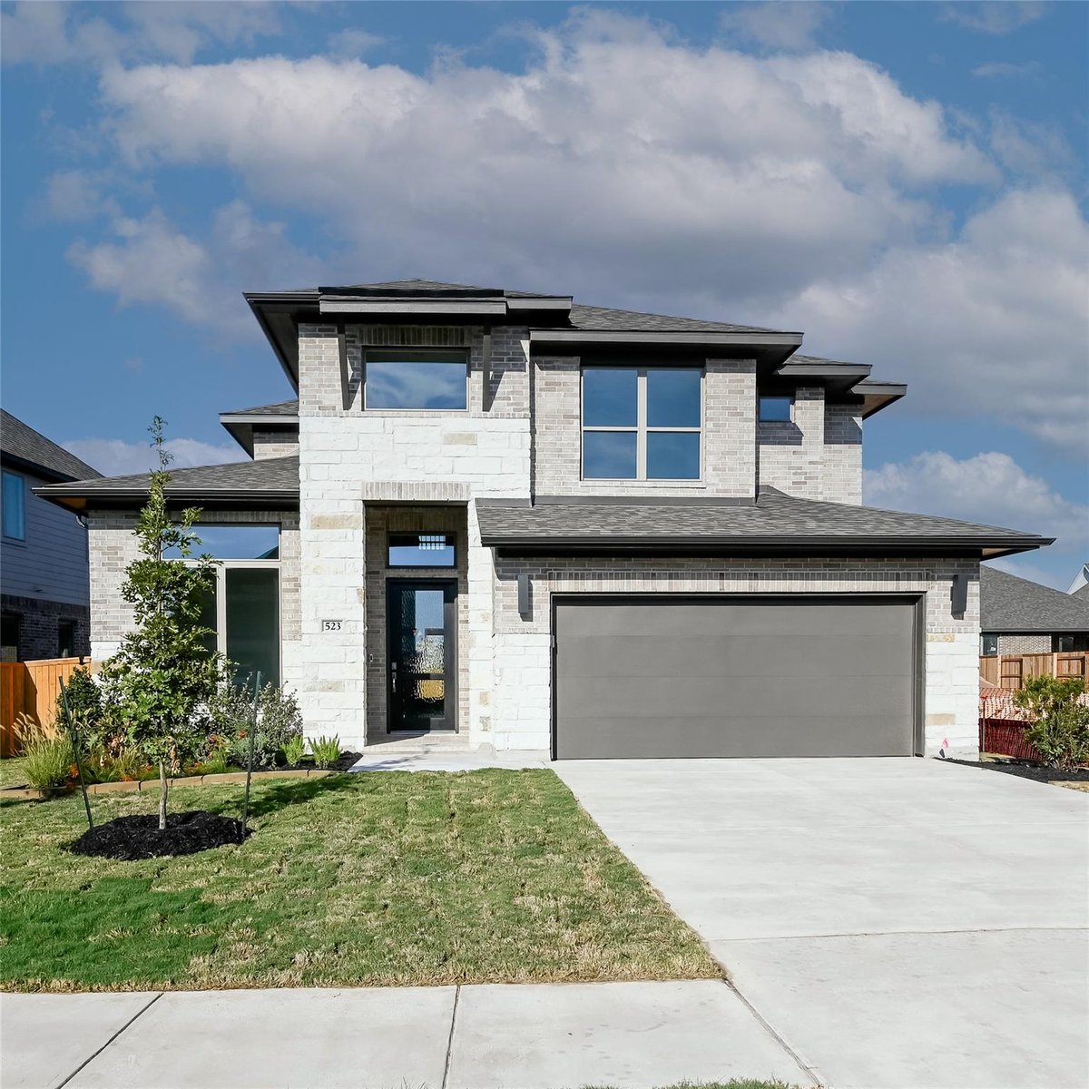 Living area at 523 Prickly Poppy Loop - 4 bed 3 bath home