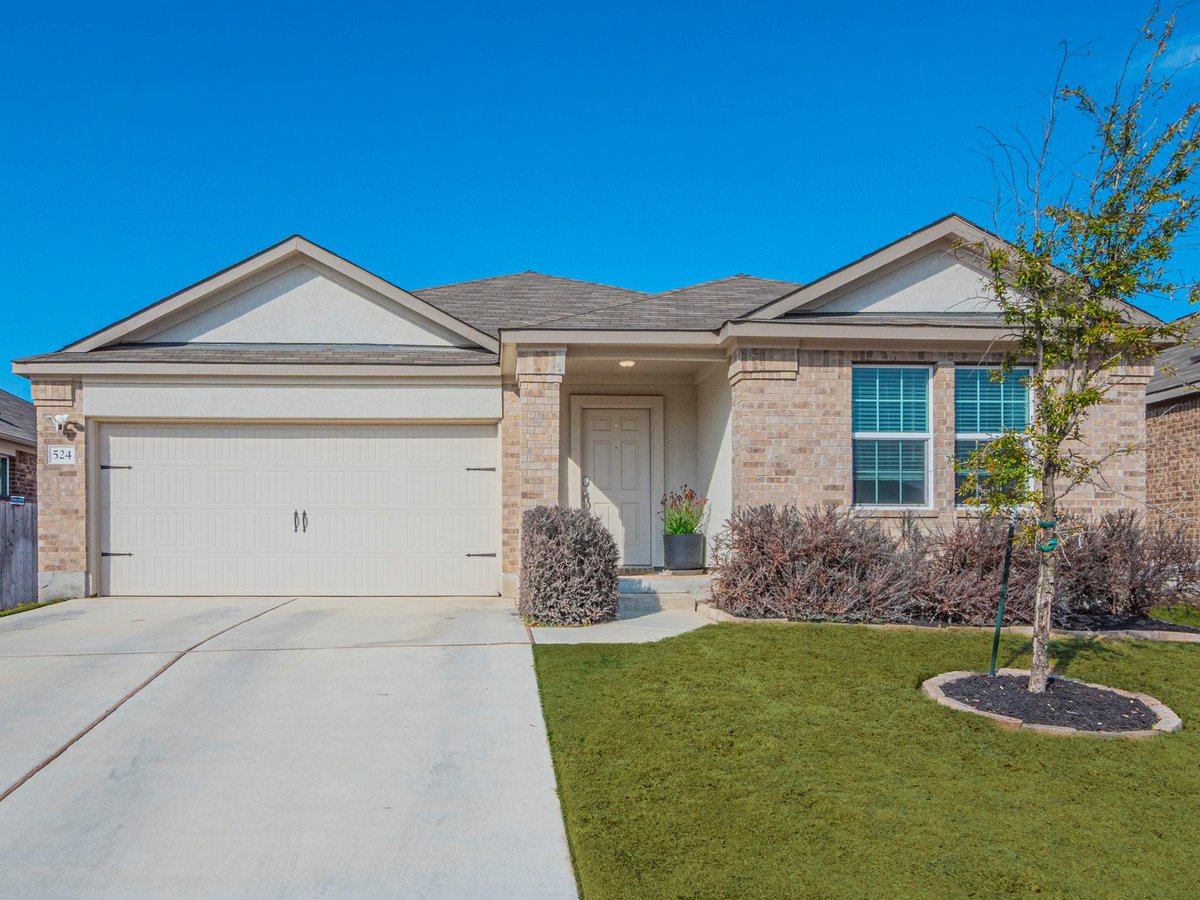 View 524 Sebring Cir in Cotton Brook 524 Sebring Cir - front exterior - Luxury home in Cotton Brook, Hutto, TX