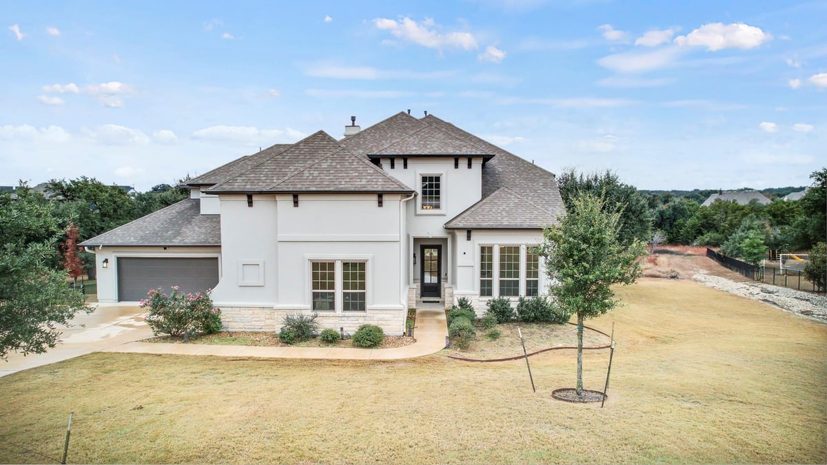 Living area at 525 Houston Loop - 5 bed 4 bath home