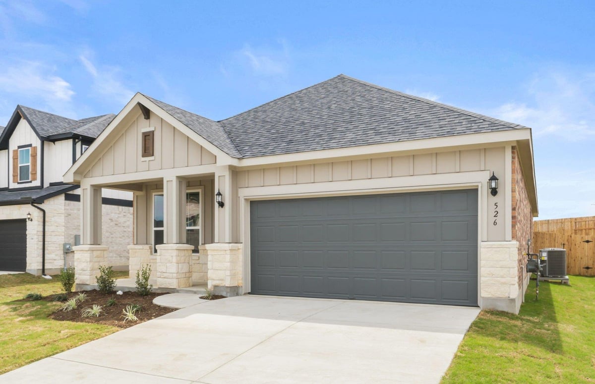 Living area at 526 Rubber Tree Way - 3 bed 2 bath home
