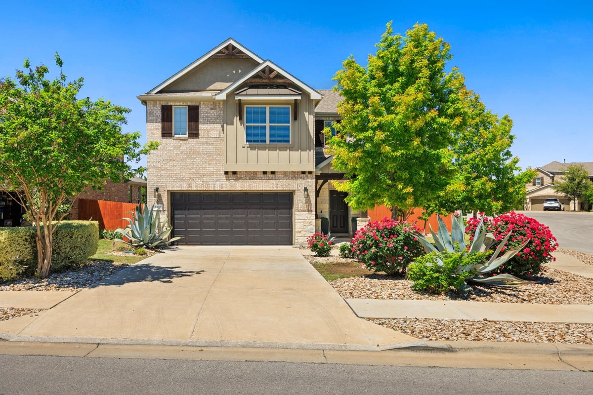 View 5300 Traviston DR in Sweetwater Ranch Sec 2 Village P3B 5300 Traviston DR - property photo 1 - Luxury home in Sweetwater Ranch Sec 2 Village P3B, Austin, TX