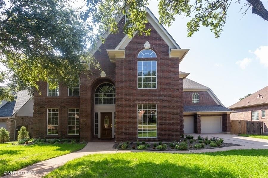View 5304 EAGLE TRACE Trl in River Place Sec 04 5304 EAGLE TRACE Trl - front exterior - Luxury home in River Place Sec 04, Austin, TX