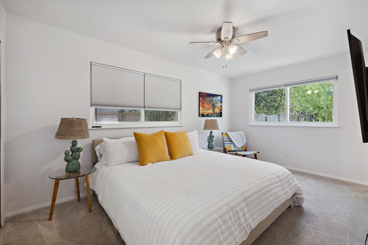 Primary bedroom at 5304 Harvest Ln - 3 bed 1 bath home
