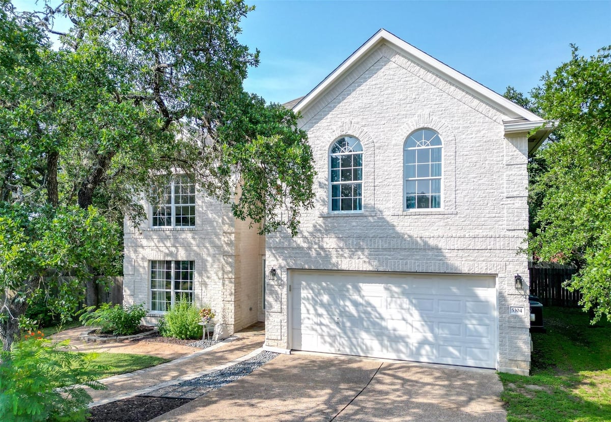 View 5304 Korth Dr in Village At Western Oaks Sec 23a & 24a 5304 Korth Dr - front exterior - Luxury home in Village At Western Oaks Sec 23a & 24a, Austin, TX