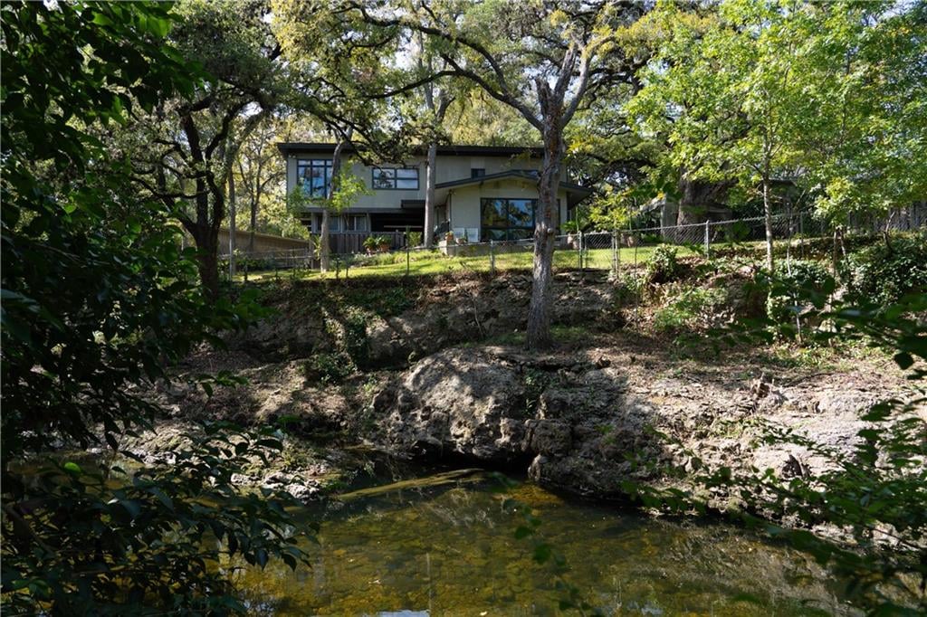 View 5305 Turnabout Ln in Turnabout Terrace 5305 Turnabout Ln - property photo 1 - Luxury home in Turnabout Terrace, Austin, TX