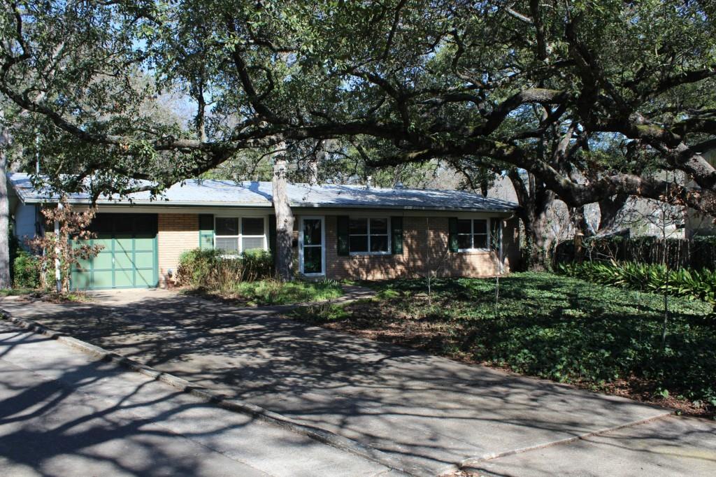 View 5306 Turnabout LN in Turnabout Terrace 5306 Turnabout LN - property photo 1 - Luxury home in Turnabout Terrace, Austin, TX