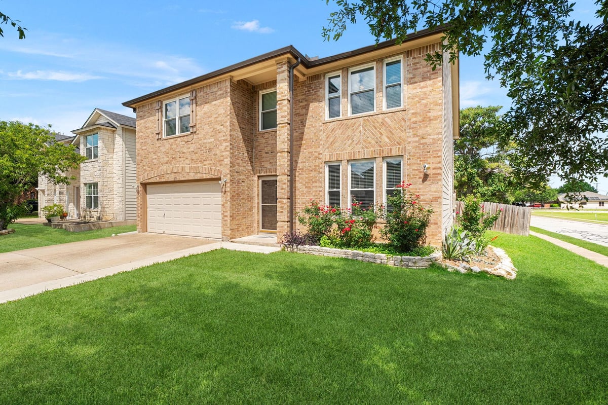 View 531 Eagles Nest CV in Sage Meadows Ph I 531 Eagles Nest CV - front exterior - Luxury home in Sage Meadows Ph I, Temple, TX