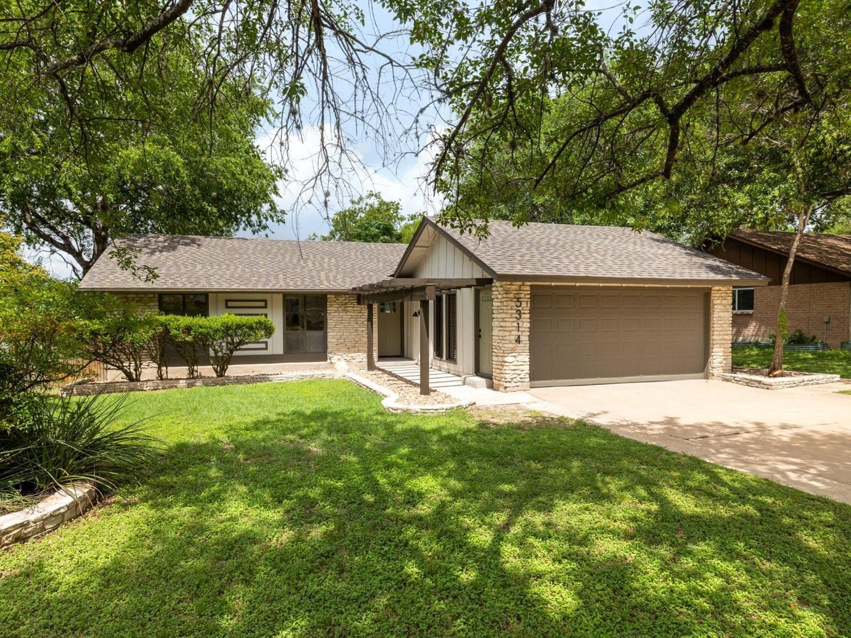 View 5314 Presidio Rd in Battle Bend Spgs Sec 01-A 5314 Presidio Rd - front exterior - Luxury home in Battle Bend Spgs Sec 01-A, Austin, TX