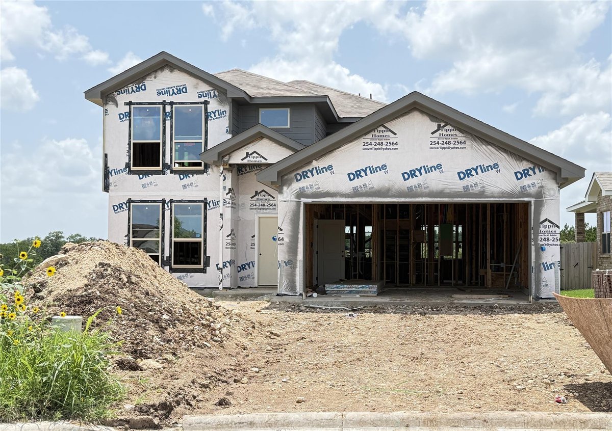 View 5318 Lassen LN in Three Creeks 5318 Lassen LN - front exterior - Luxury home in Three Creeks, Belton, TX