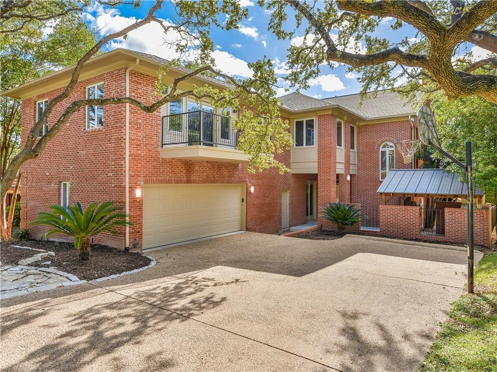 View 5324 TORTUGA Trl in Mount Bonnell Shores Sec 02 5324 TORTUGA Trl - property photo 1 - Luxury home in Mount Bonnell Shores Sec 02, Austin, TX