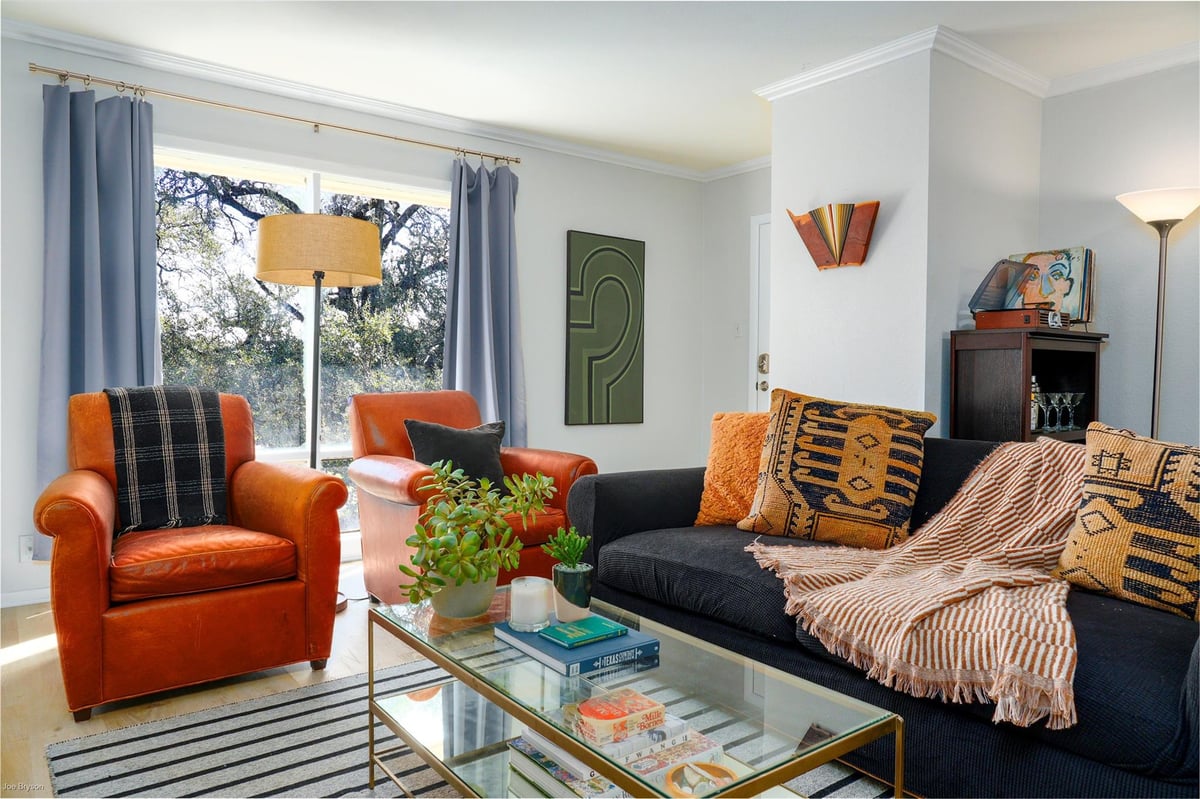 5326 Balcones Dr Unit #D - front exterior - Luxury home in Highland Park West Condo Amd, Austin, TX