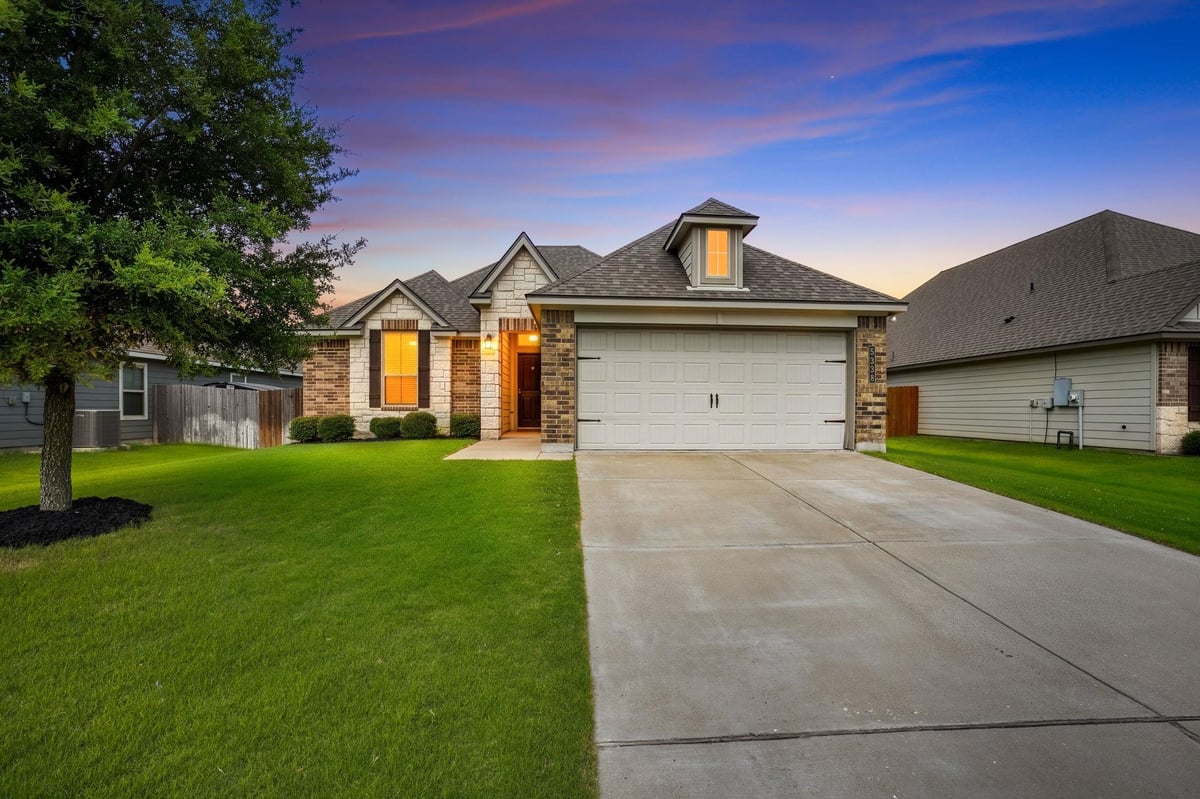 View 5338 Lancaster DR in Three Creeks Ph Ii 5338 Lancaster DR - property photo 1 - Luxury home in Three Creeks Ph Ii, Belton, TX